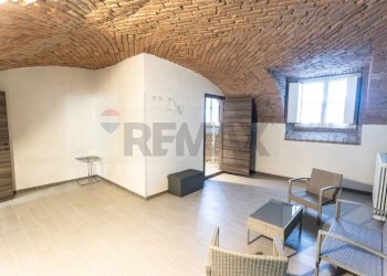 Stanza vuota - Monolocale Frazione Ponteghiara
 
64, Fidenza - foto 25