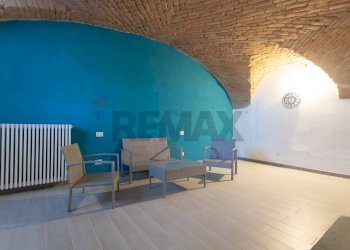 Terrazza - Monolocale Frazione Ponteghiara
 
64, Fidenza - foto 29