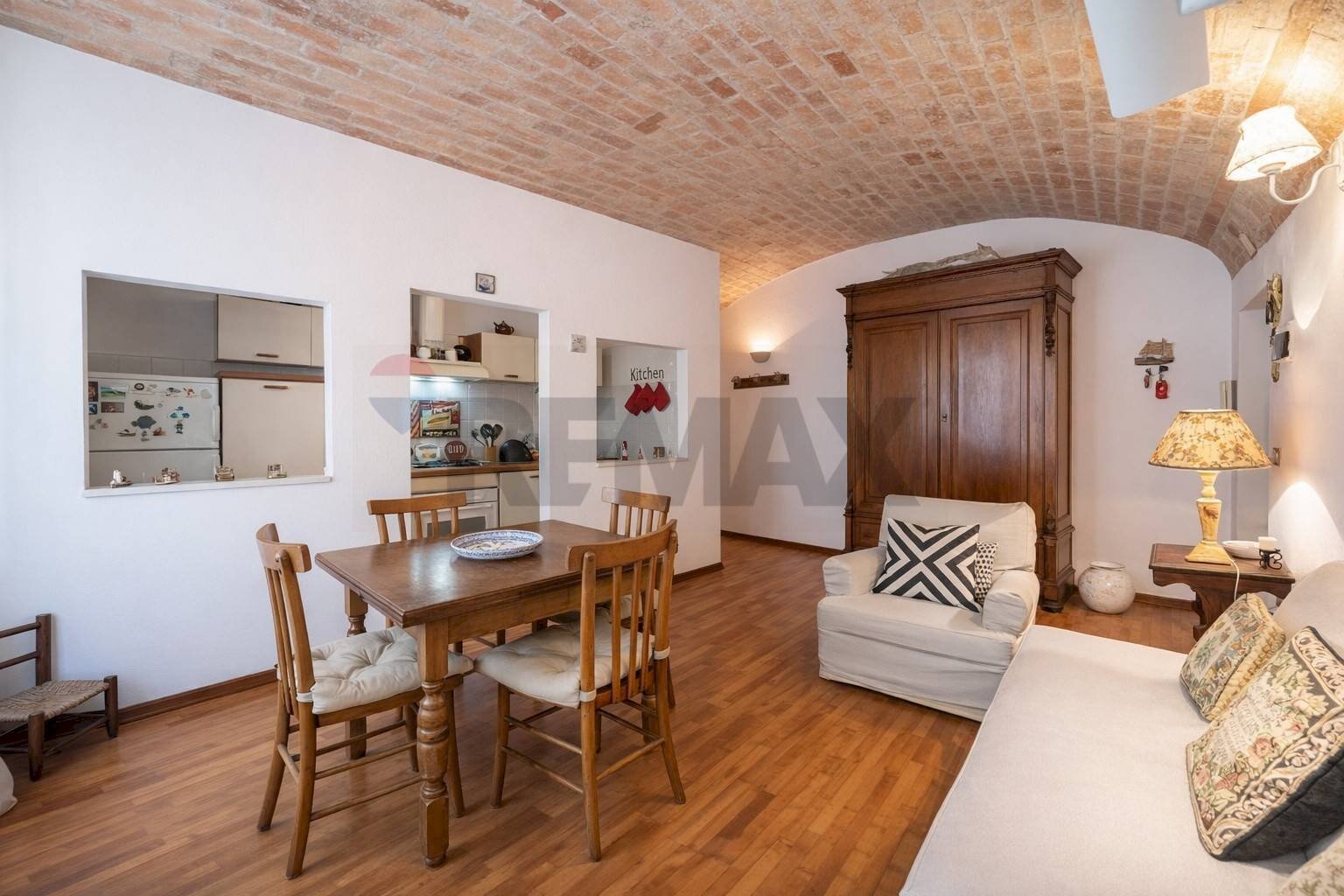 Sala da pranzo - Bilocale Via Santa Barbara
 
10, Alghero - foto 2