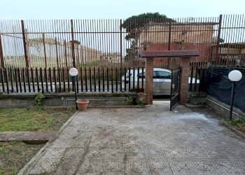 Edificio all\'aperto - Trilocale Corso Umberto I - Parco Sant'Angelo
 
Snc, Carinola - foto 1