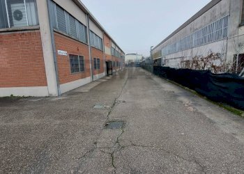 Edificio all\'aperto - Capannone via Prampolini
 
8, Collecchio - foto 5