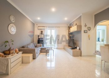 Soggiorno - Appartamento Via Colle Selce, Roma - foto 1