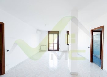 Foto 2 - Trilocale DON CAZZANIGA
 
2, Liscate - foto 2