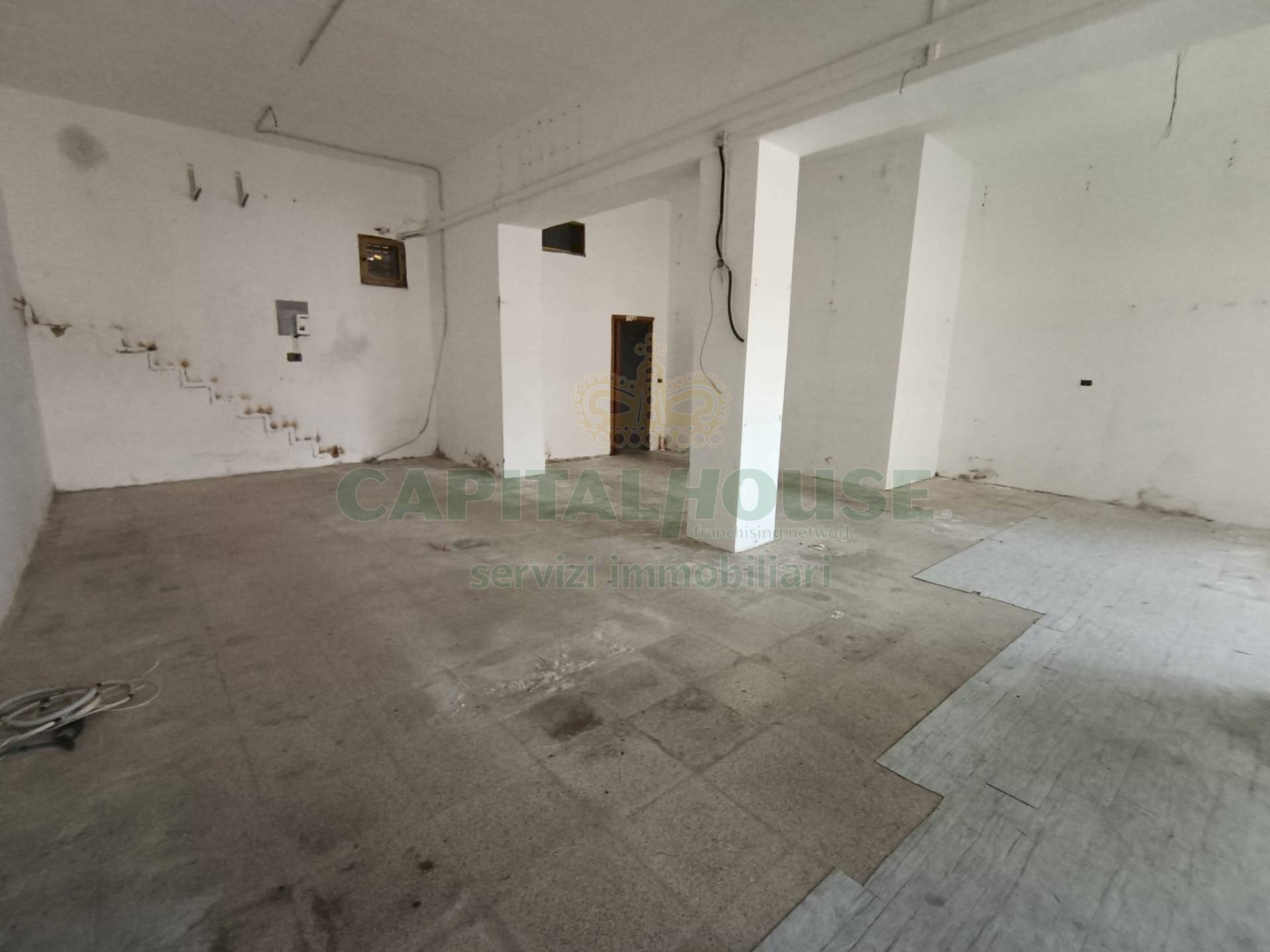 Foto 3 - Locale Commerciale Via Fratelli Correra, Caserta - foto 3