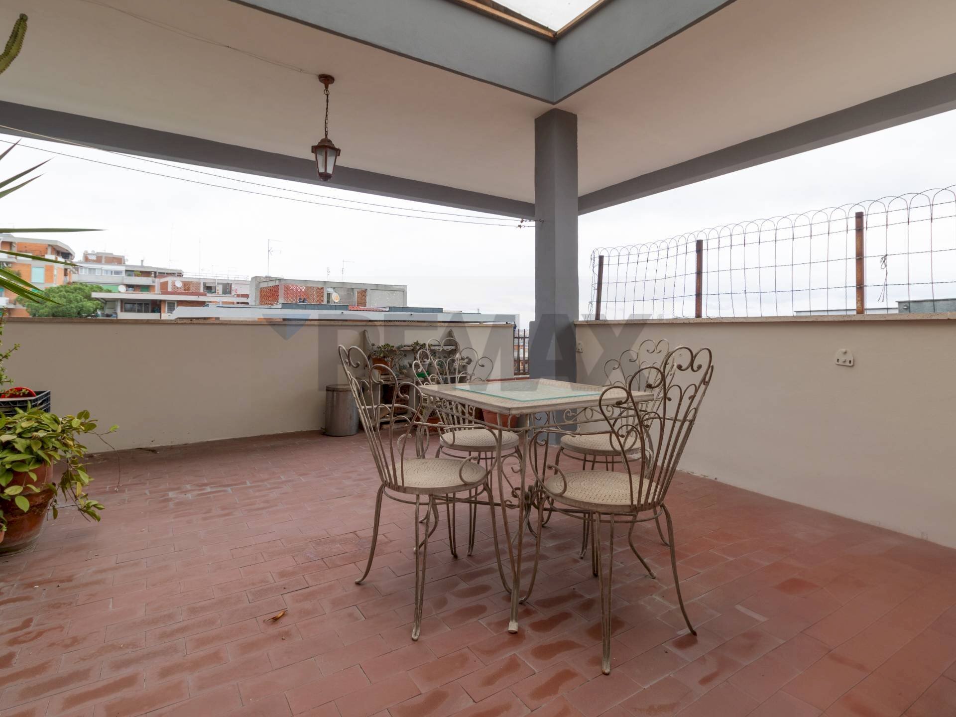 Terrazza - Bilocale Via Giannetto Valli
 
95, Roma - foto 2