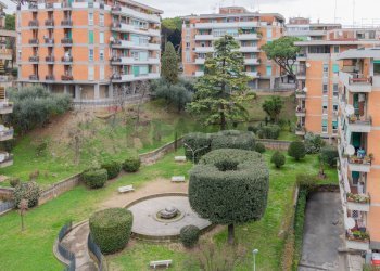 Edificio all\'aperto - Bilocale Via Giannetto Valli
95, Roma - foto 20