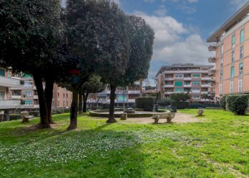 Edificio all\'aperto - Bilocale Via Giannetto Valli
95, Roma - foto 31