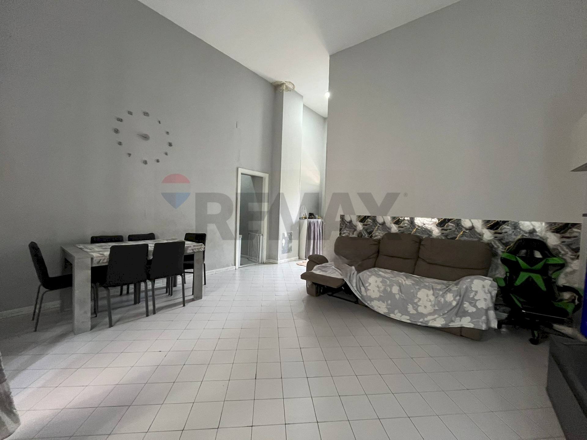 Sala da pranzo - Four-room apartment Via Don Agostino Cozzolino
 
11, Napoli - photo 1