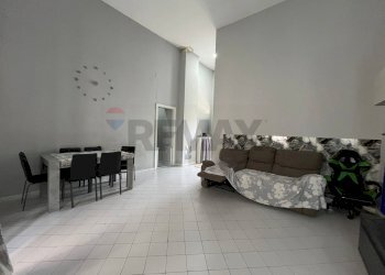 Sala da pranzo - Quadrilocale Via Don Agostino Cozzolino
 
11, Napoli - foto 1