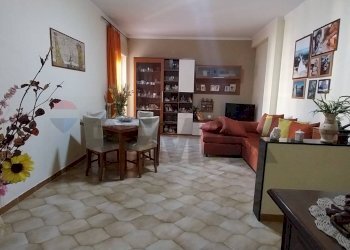 Sala da pranzo - Appartamento Via Carlo Carrà
 
82, Napoli - foto 4