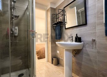 Bagno - Trilocale Via Beniamino Cesi
 
5, Napoli - foto 18