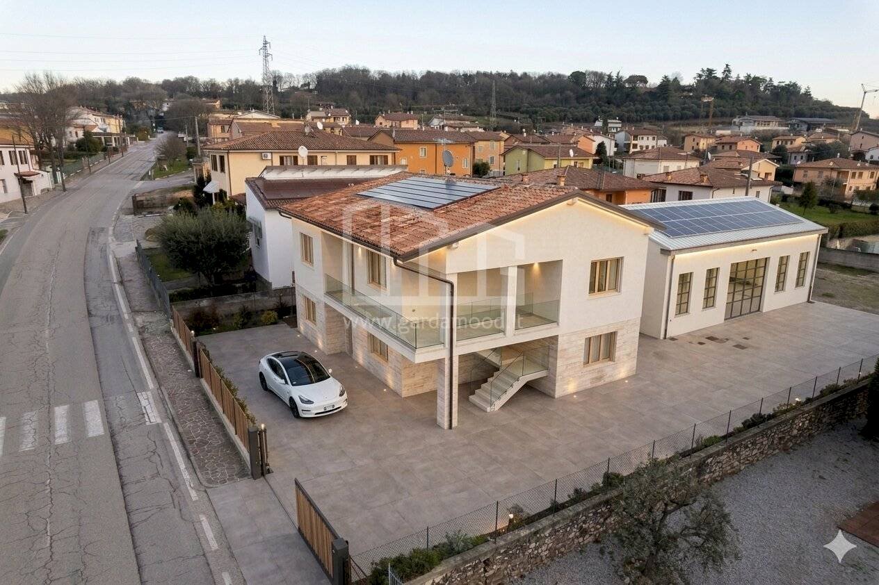 Foto 1 - Villa via Croce Bianca
 
27, Cavriana - foto 1