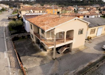 Foto 1 - Villa via Croce Bianca
 
27, Cavriana - foto 1