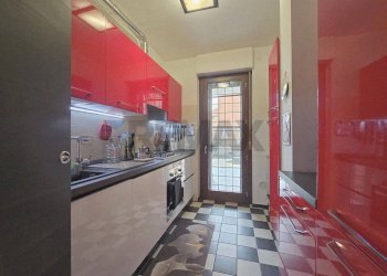 Cucina - Three-room apartment via aldo bibolini, Roma - photo 11