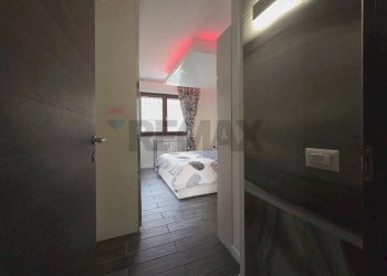 Camera / camera da letto - Three-room apartment via aldo bibolini, Roma - photo 13