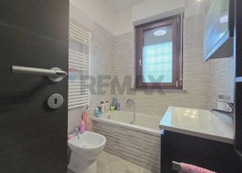 Bagno - Three-room apartment via aldo bibolini, Roma - photo 27