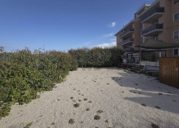 Edificio all\'aperto - Three-room apartment via aldo bibolini, Roma - photo 50