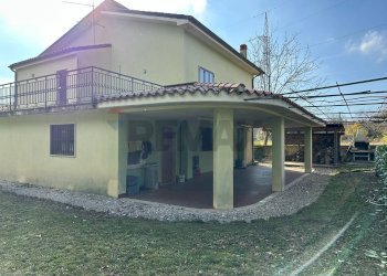 Casa all\'aperto - Independent house Via Madonna delle Grotte
 
161, Rocchetta a Volturno - photo 32