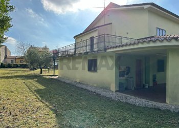 Casa all\'aperto - Independent house Via Madonna delle Grotte
 
161, Rocchetta a Volturno - photo 34