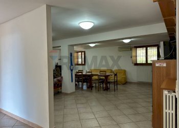 Sala da pranzo - Independent house Via Madonna delle Grotte
 
161, Rocchetta a Volturno - photo 68