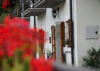 Dettagli - Casa indipendente SS83
 
5, Opi - foto 19