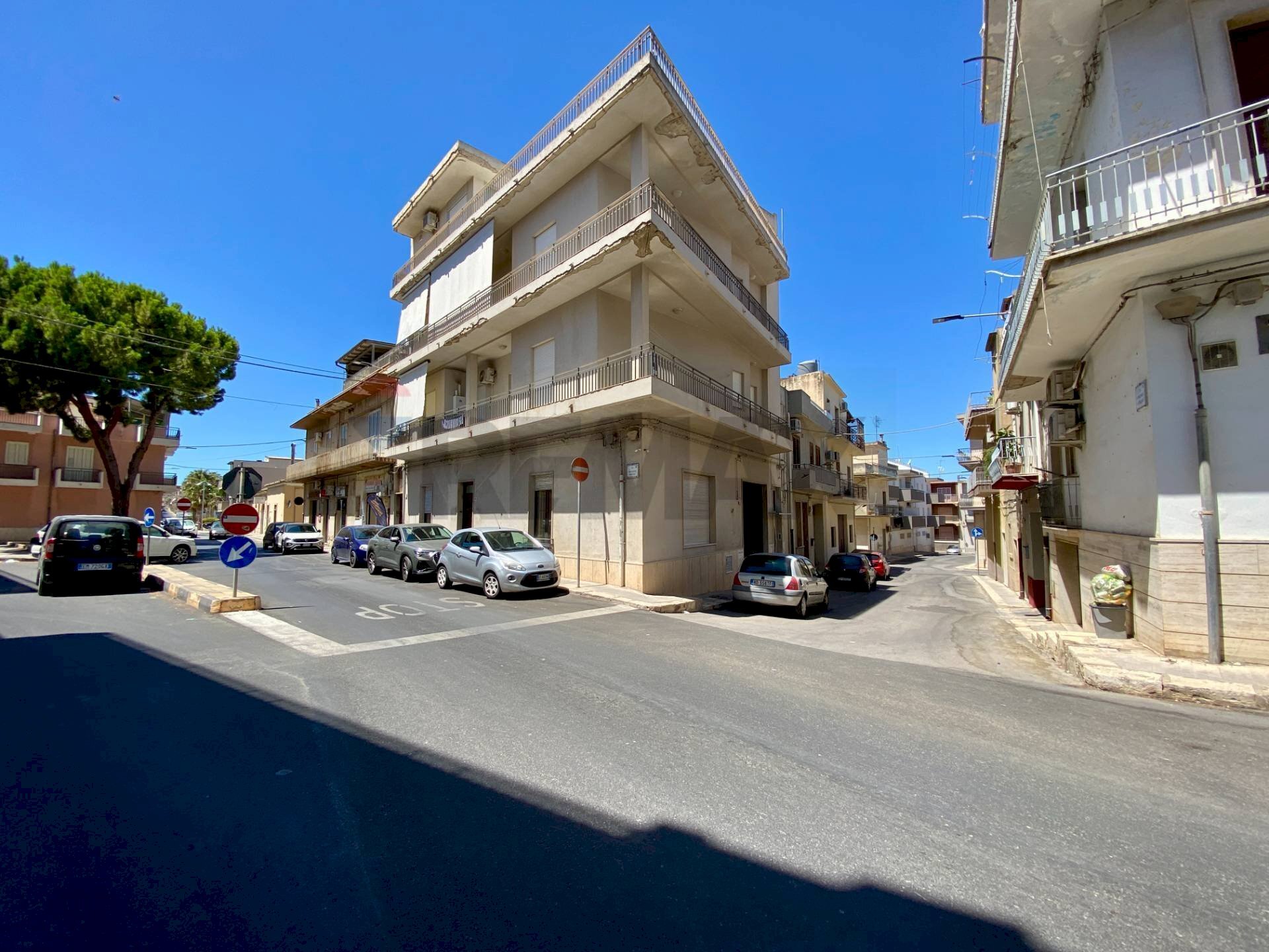 Edificio all\'aperto - Trilocale Comiso - foto 2