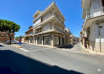 Edificio all\'aperto - Trilocale Comiso - foto 1