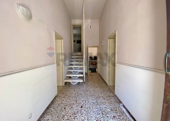 Hall / corridoio - Trilocale Comiso - foto 5