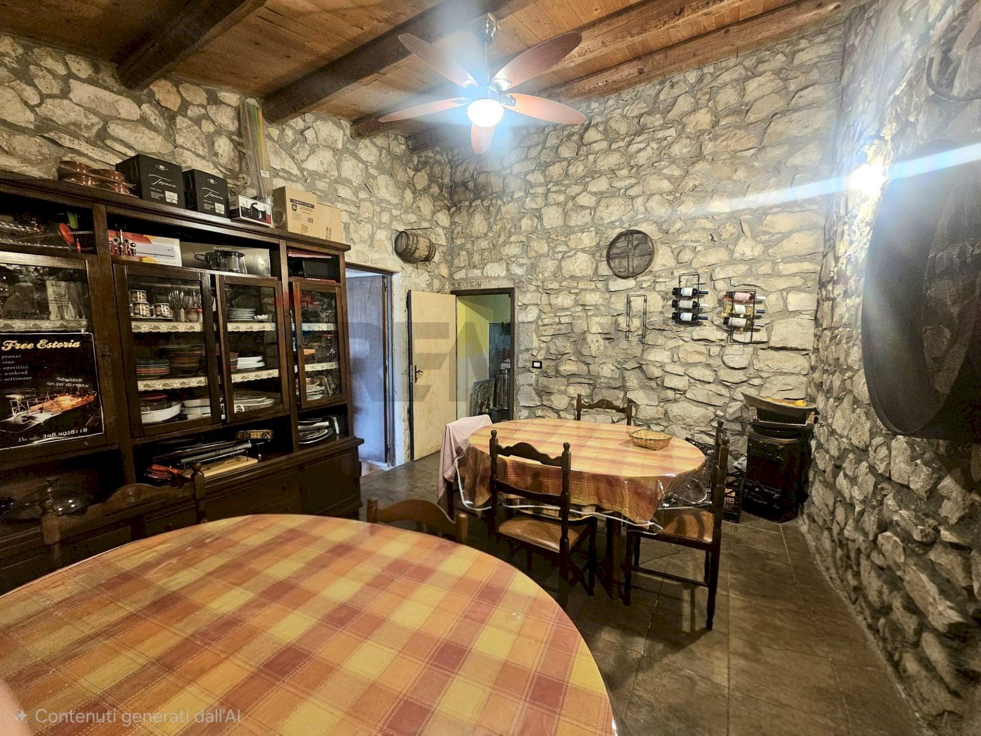 Sala da pranzo - Rustic s.s. 514 rg-ct
 
km 8, 400, Chiaramonte Gulfi - photo 2