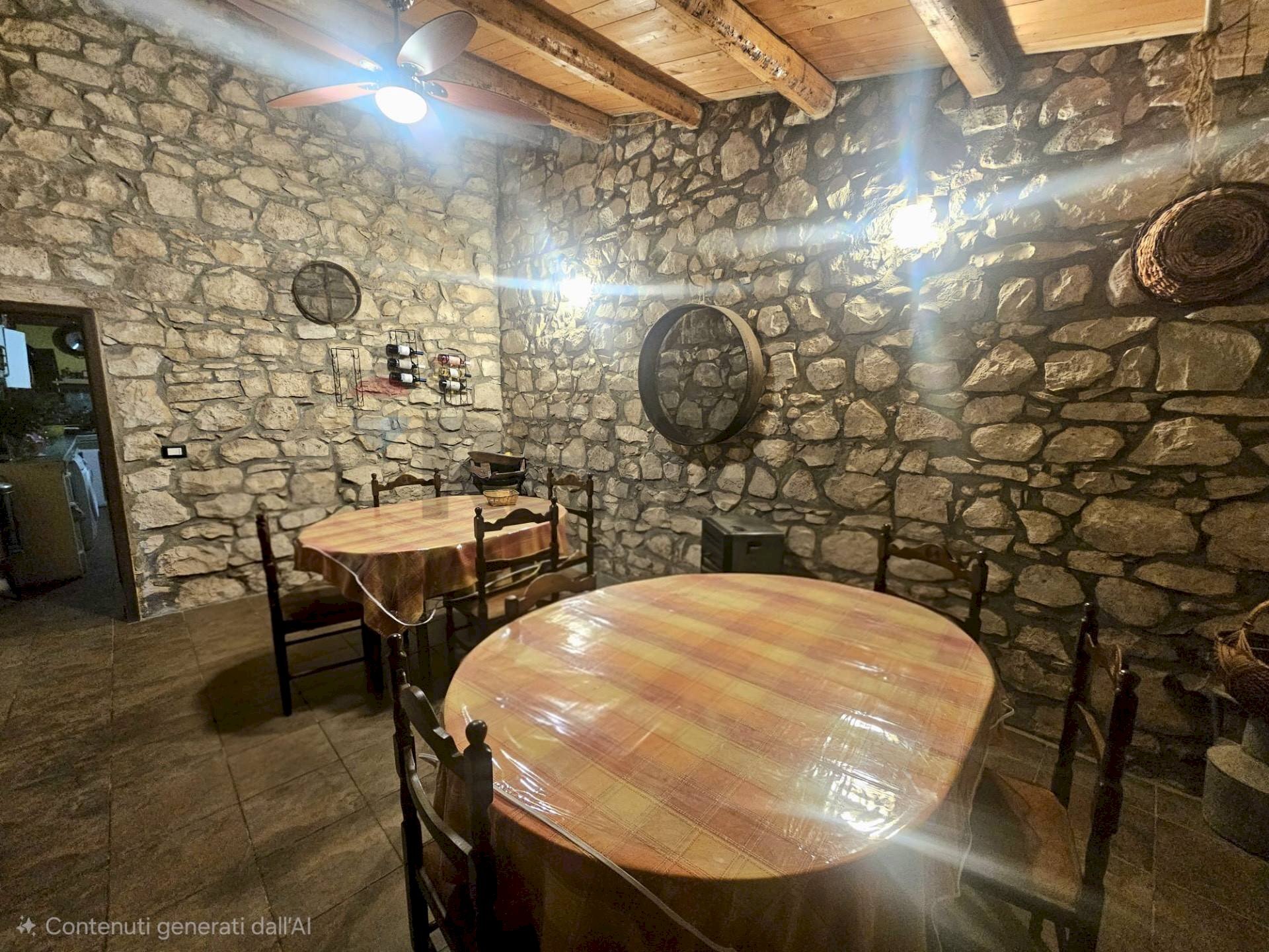 Sala da pranzo - Rustic s.s. 514 rg-ct
 
km 8, 400, Chiaramonte Gulfi - photo 3