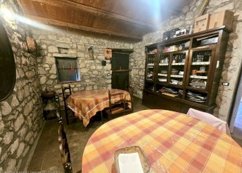 Cantina - Rustico s.s. 514 rg-ct
 
km 8, 400, Chiaramonte Gulfi - foto 1