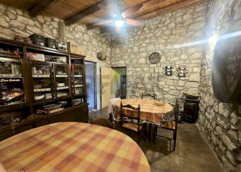 Sala da pranzo - Rustico s.s. 514 rg-ct
 
km 8, 400, Chiaramonte Gulfi - foto 2