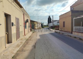 Edificio all\'aperto - Casa indipendente C/da Mortilla/Quaglio
 
127, Chiaramonte Gulfi - foto 2