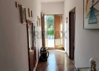 Hall / corridoio - Casa indipendente C/da Mortilla/Quaglio
 
127, Chiaramonte Gulfi - foto 11