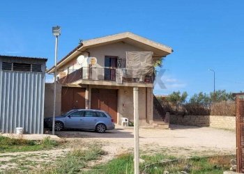 Casa all\'aperto - Trilocale località  berdia  vecchia, Vittoria - foto 3