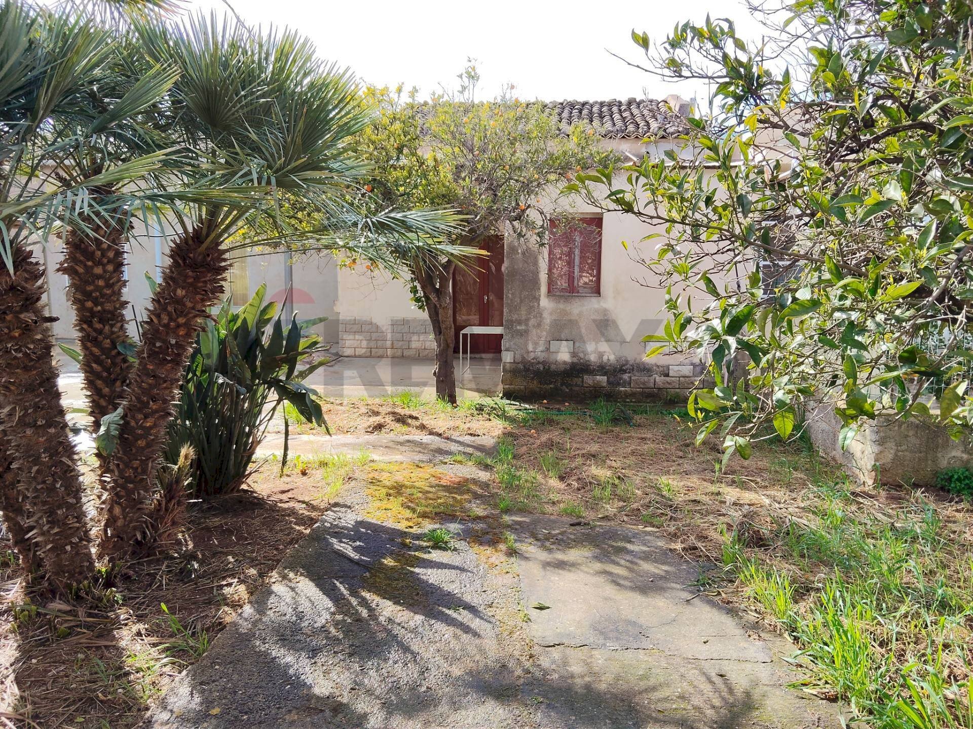 Giardino - Independent house Contrada Mortilla/Quaglio
 
123, Chiaramonte Gulfi - photo 1