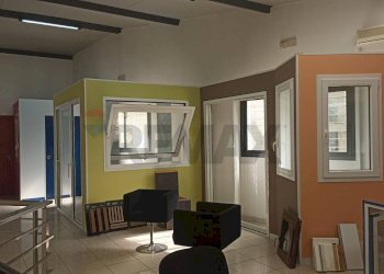 Soggiorno - Capannone via delle  cave
 
snc, Comiso - foto 18