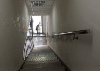 Scale - Capannone via delle  cave
 
snc, Comiso - foto 20