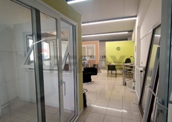 Hall / corridoio - Capannone via delle  cave
 
snc, Comiso - foto 21