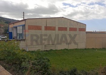 Edificio all\'aperto - Capannone via delle  cave
 
snc, Comiso - foto 26