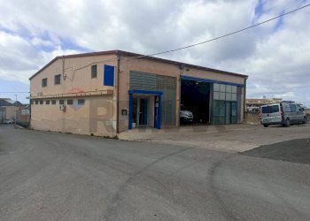 Edificio all\'aperto - Capannone via delle  cave
 
snc, Comiso - foto 27