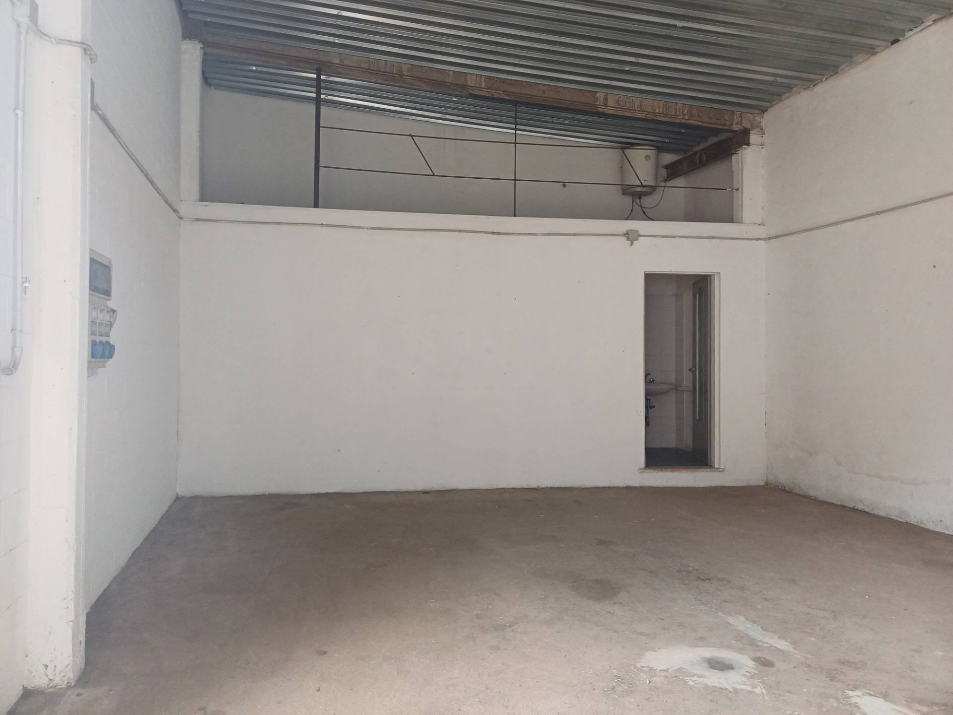 Foto 1 - Attività Commerciale via statale abetone
 
-, San Giuliano Terme - foto 1