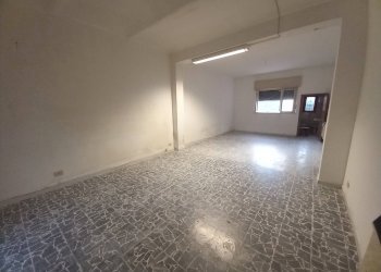 Foto 3 - Attività Commerciale Via Aldo Moro
 
2, Crespina Lorenzana - foto 3