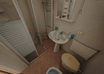 Bagno - Casa indipendente Via Dante Alighieri
 
26, San Pietro Vernotico - foto 16