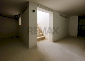 Scale - Casa indipendente Via Dante Alighieri
 
26, San Pietro Vernotico - foto 18