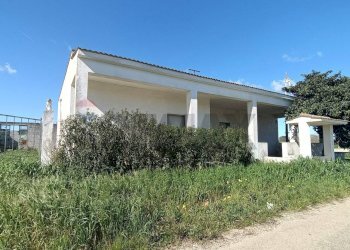 Casa all\'aperto - Villa Via Per Colemi
 
snc, Brindisi - foto 2