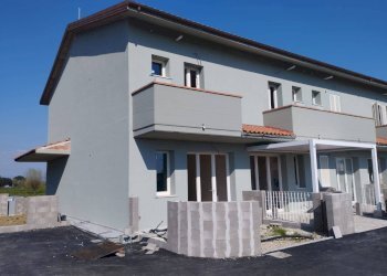 Foto 2 - Casa indipendente Via G. Deledda
1, Castelfranco di Sotto - foto 2