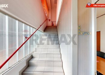 Scale - Shed del progresso
 
3, Pieve Emanuele - photo 45