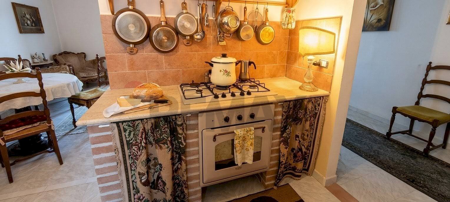 Cucina - Casa indipendente Via Adriatica
 
12, San Felice del Molise - foto 2