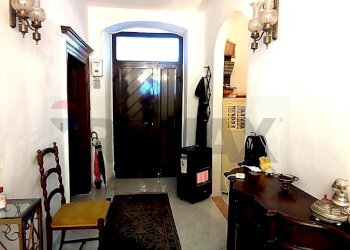 Hall / corridoio - Casa indipendente Via Adriatica
 
12, San Felice del Molise - foto 11